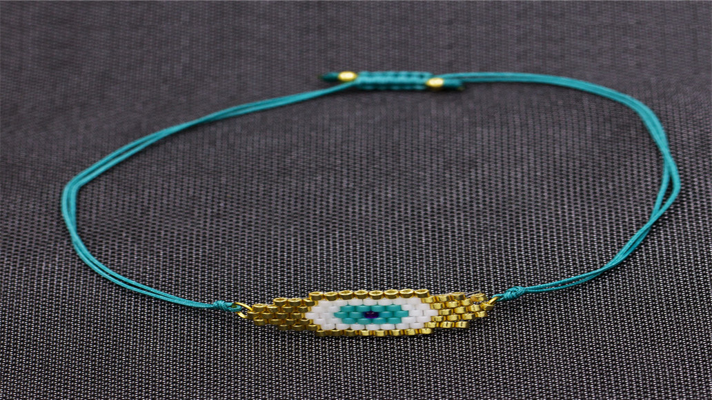 Lowest MOQ blue eye bracelet,oem custom bracelet jewelry box AW00053bhil-415